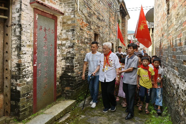 1.粤桂湘边司令部旧址——英德市九龙镇金造村.JPG