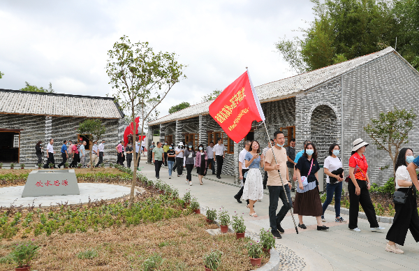 6.铭记革命历史、传承红色基因——广东省游击革命根据地村庄表竹村 (7).JPG